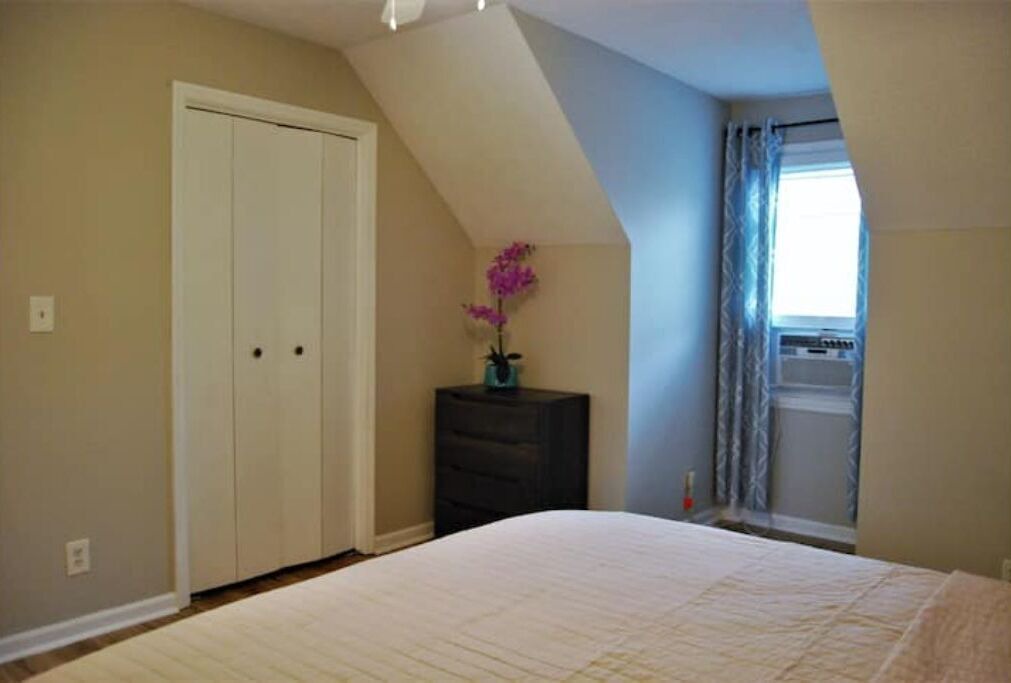 Photo of Bedroom in Lawrenceville