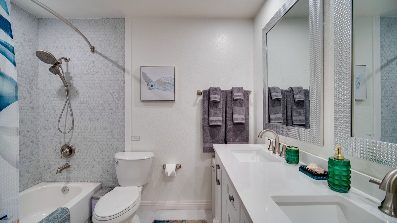 Photo of Bathroom in Nawiliwili