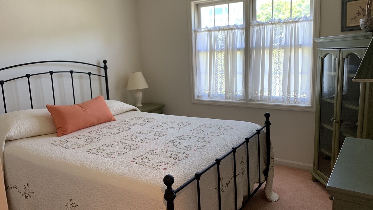Photo of Bedroom in Saratoga Springs
