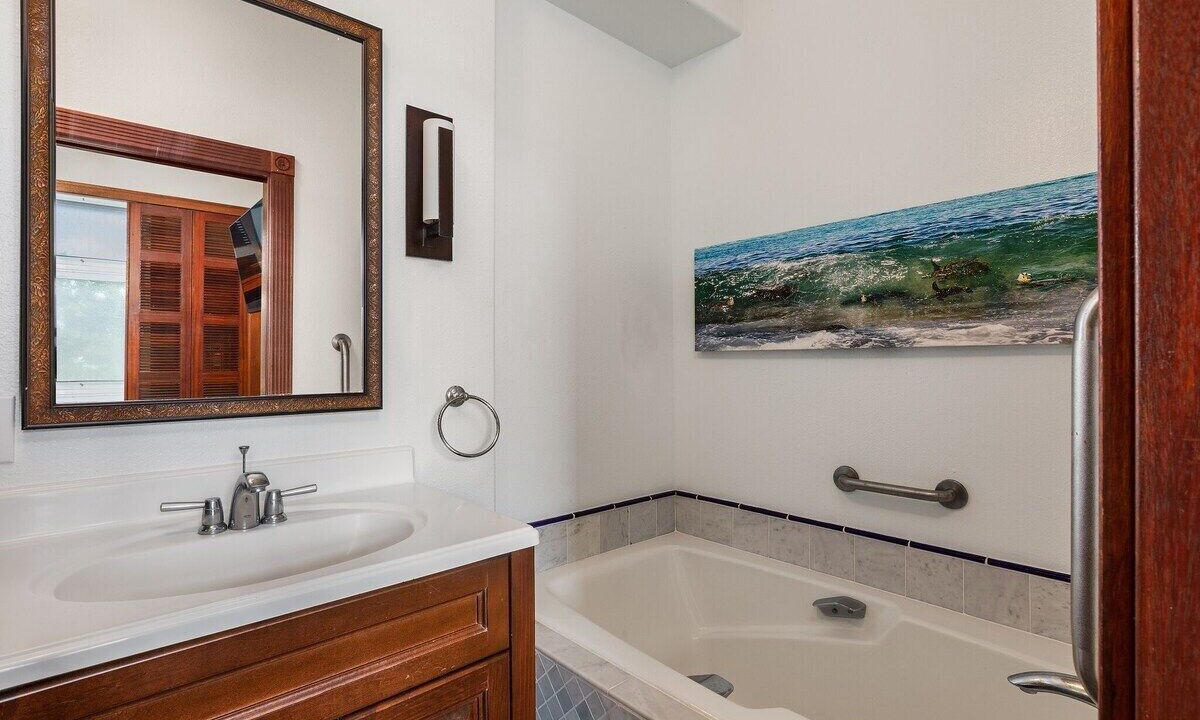 Photo of Bathroom in Laie