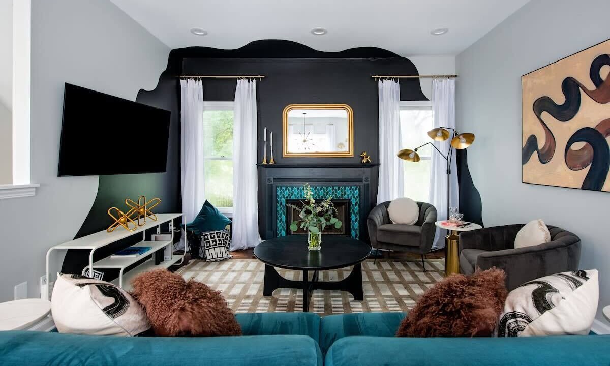 Photo of Livingroom in Virginia Highland