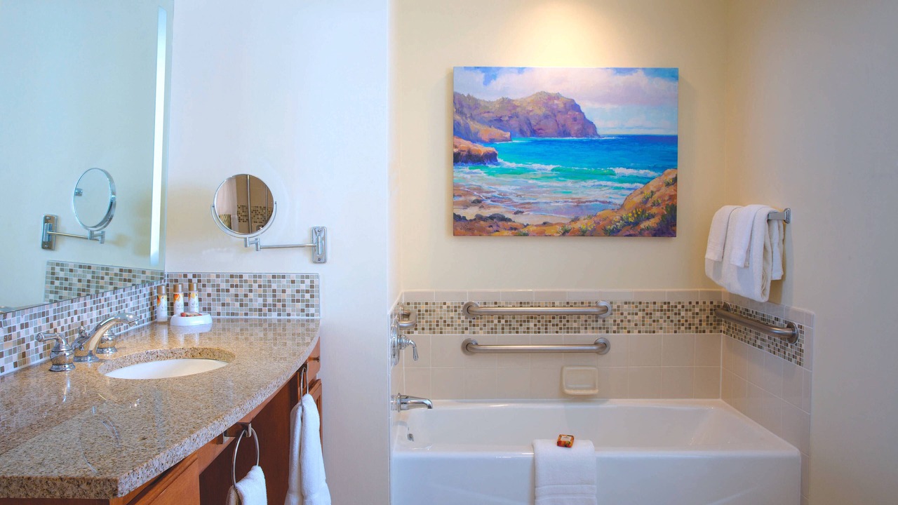 Photo of Bathroom in Poipu