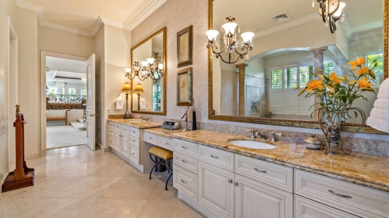 Photo of Bathroom in Kahala