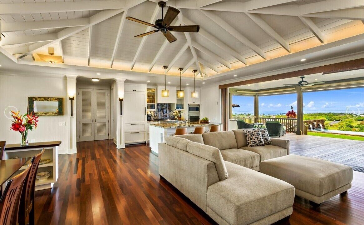 Photo of Livingroom in Poipu