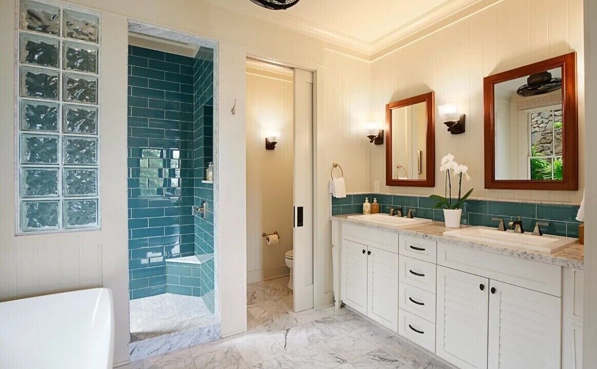 Photo of Bathroom in Poipu