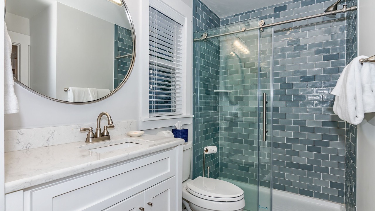 Photo of Bathroom in Sabal Palm Cottages