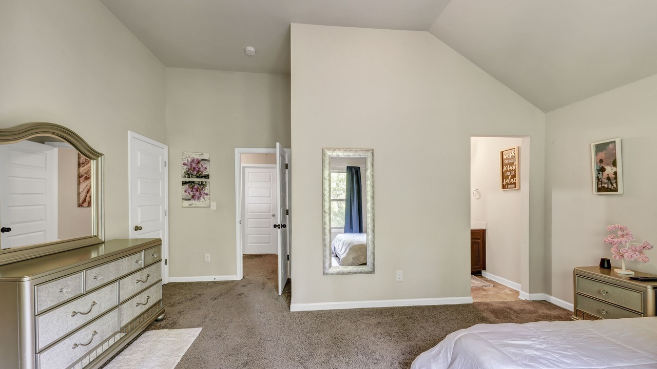 Photo of Bedroom in Cedar Grove