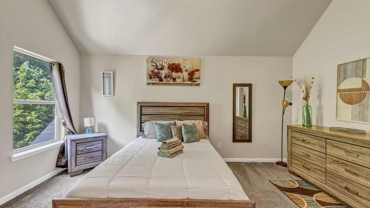 Photo of Bedroom in Cedar Grove