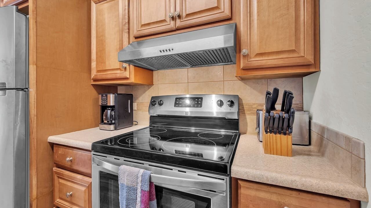 Photo of Kitchen in Punaluu