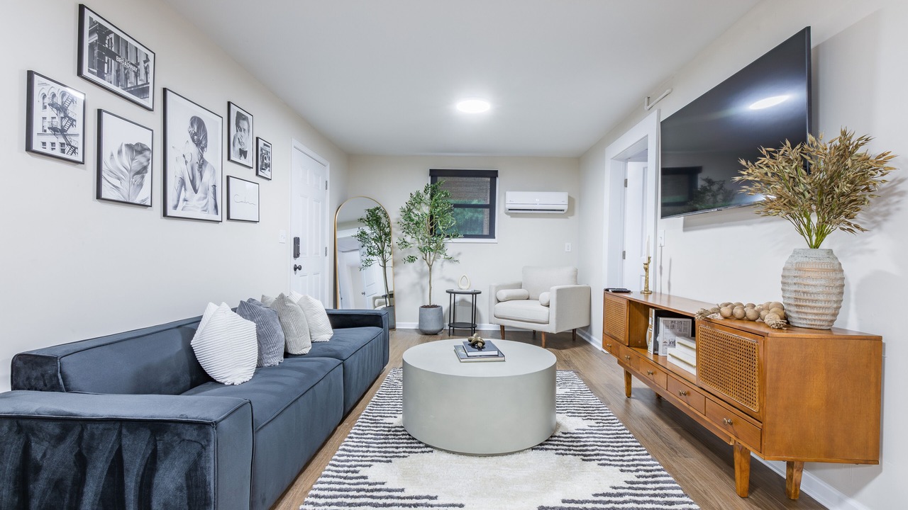 Photo of Bedroom in East Side