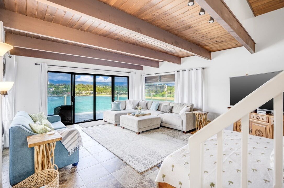 Photo of Livingroom in Nawiliwili