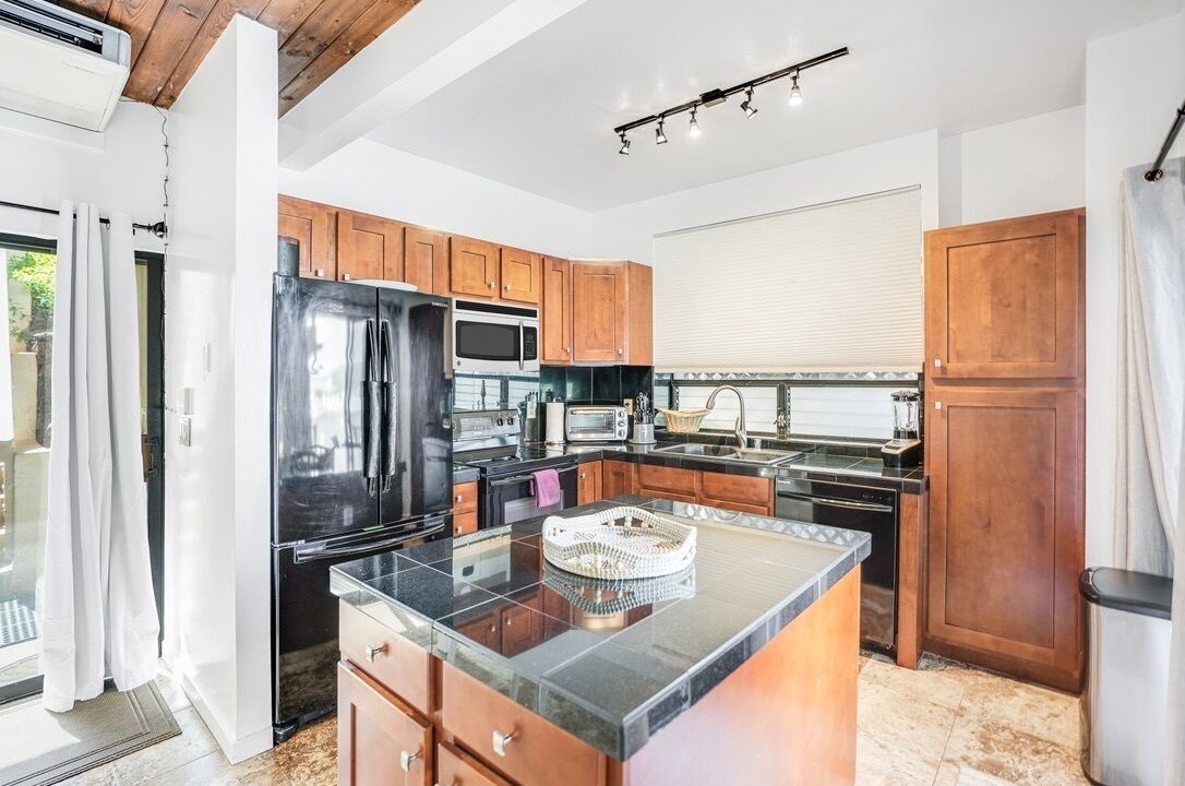Photo of Kitchen in Nawiliwili