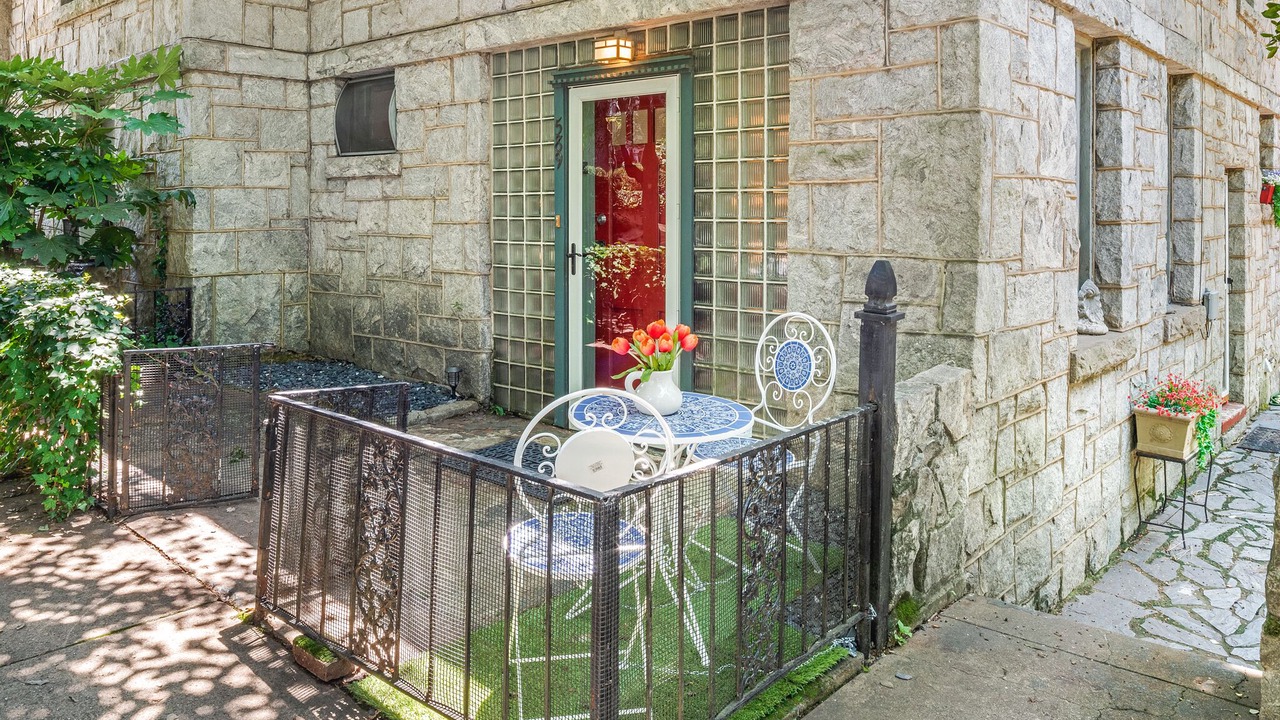 Photo of Patio Balcony in Virginia Highland