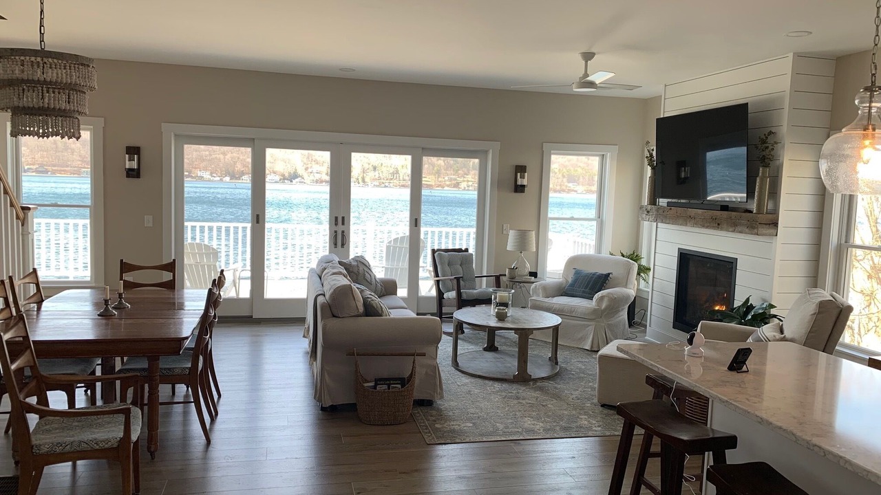 Photo of Livingroom in Penn Yan