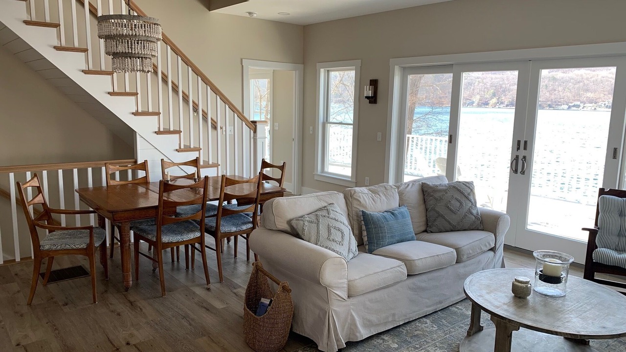 Photo of Livingroom in Penn Yan