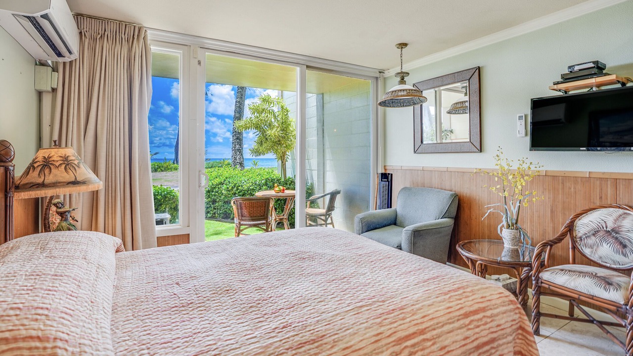 Photo of Bedroom in Wailua