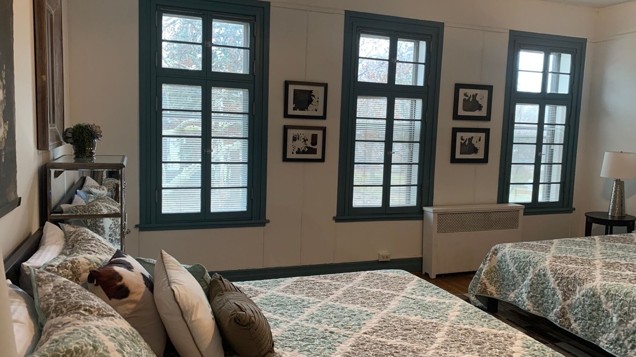 Photo of Bedroom in South Main Street