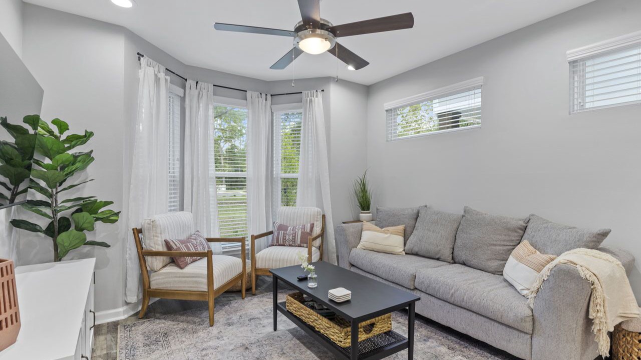 Photo of Livingroom in Tallahassee