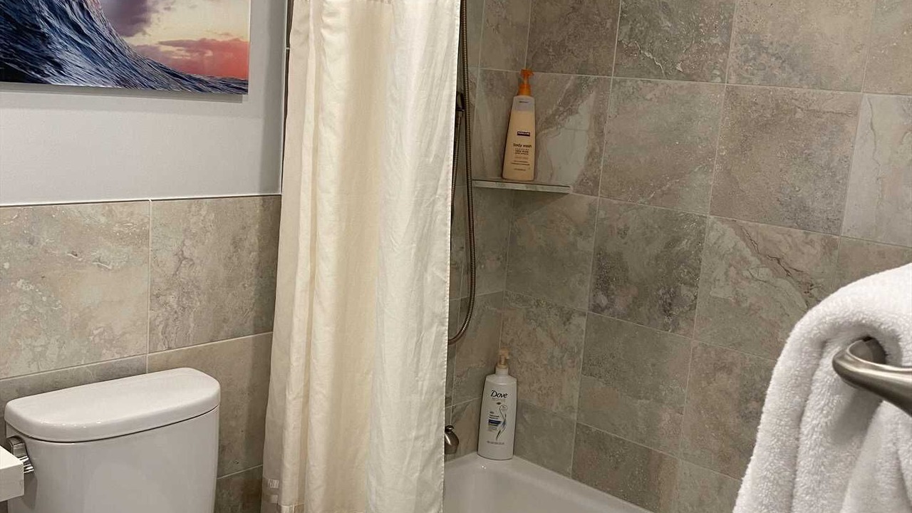 Photo of Bathroom in Hanamaulu