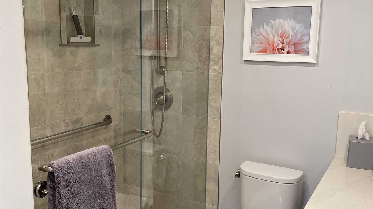 Photo of Bathroom in Hanamaulu