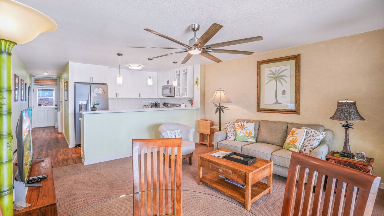 Photo of Livingroom in Wailua