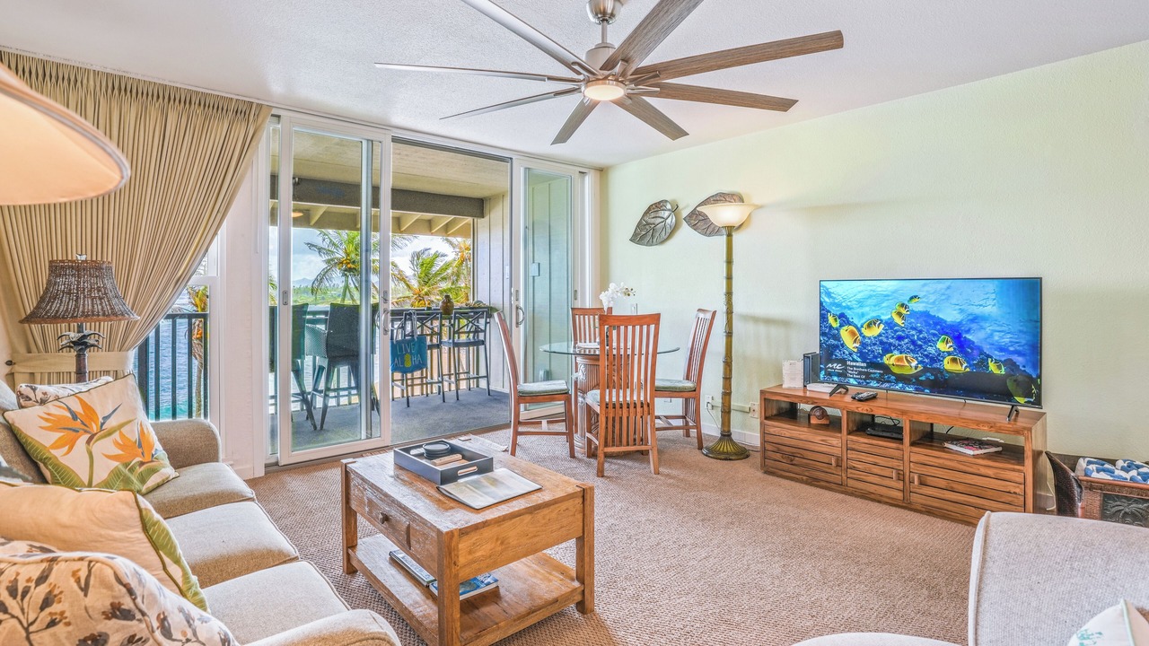 Photo of Livingroom in Wailua
