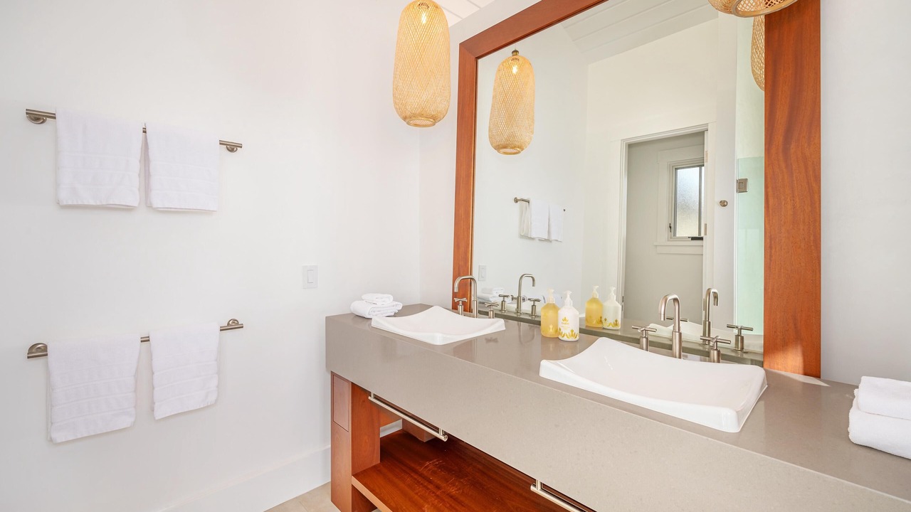 Photo of Bathroom in Poipu