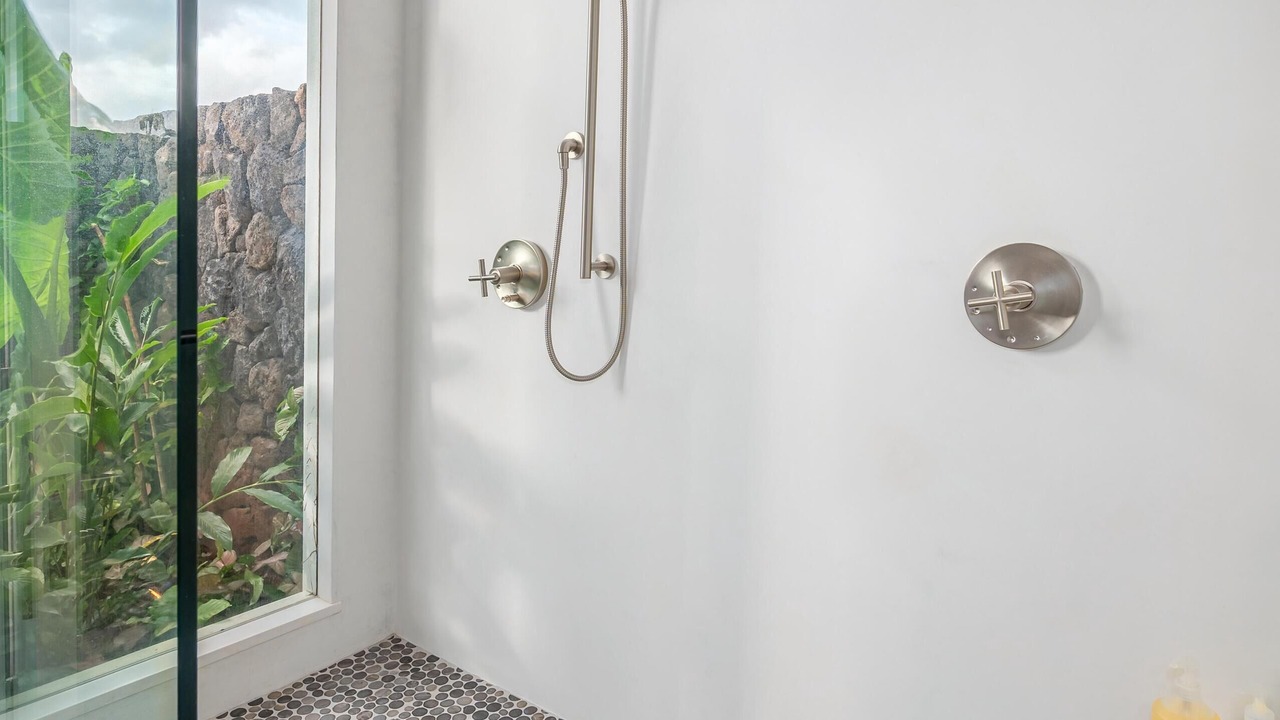 Photo of Bathroom in Poipu