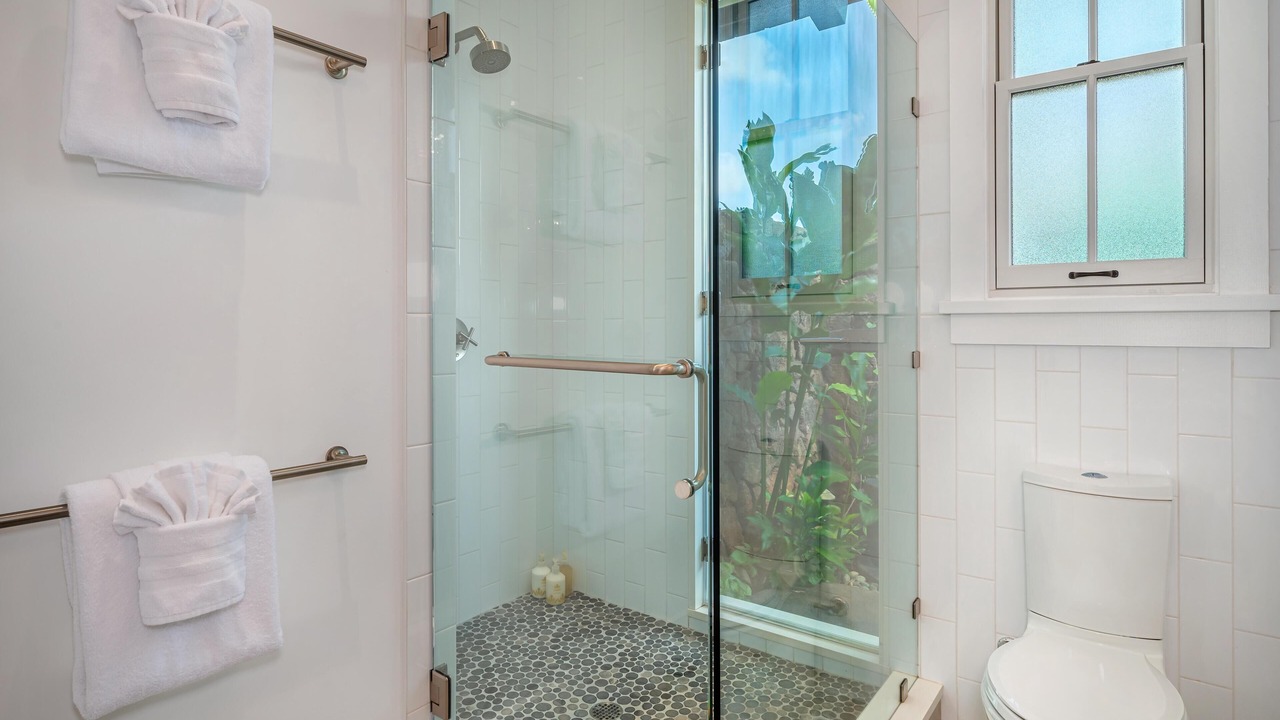 Photo of Bathroom in Poipu