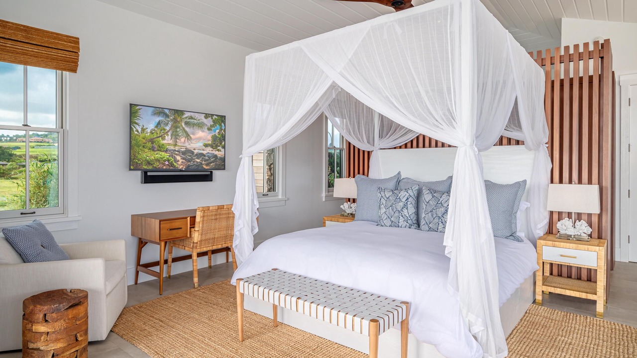 Photo of Bedroom in Poipu