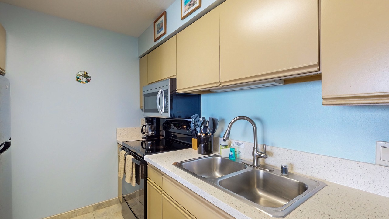 Photo of Kitchen in Wailua House Lots