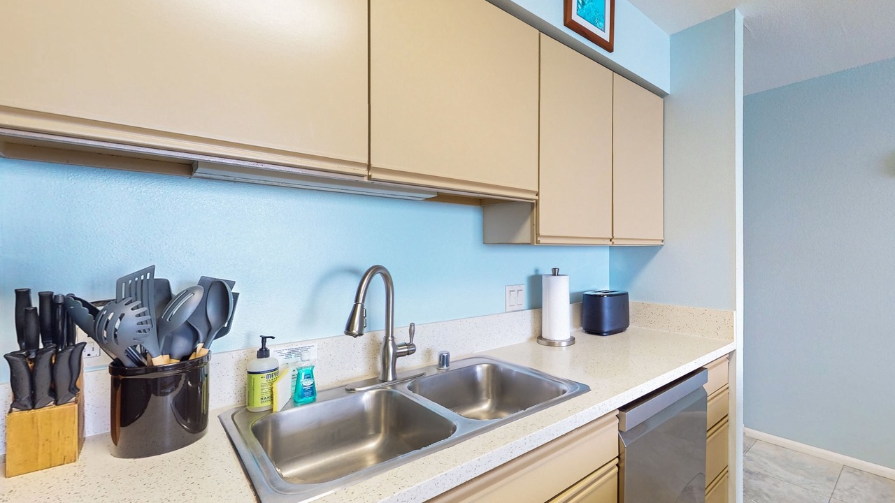 Photo of Kitchen in Wailua House Lots