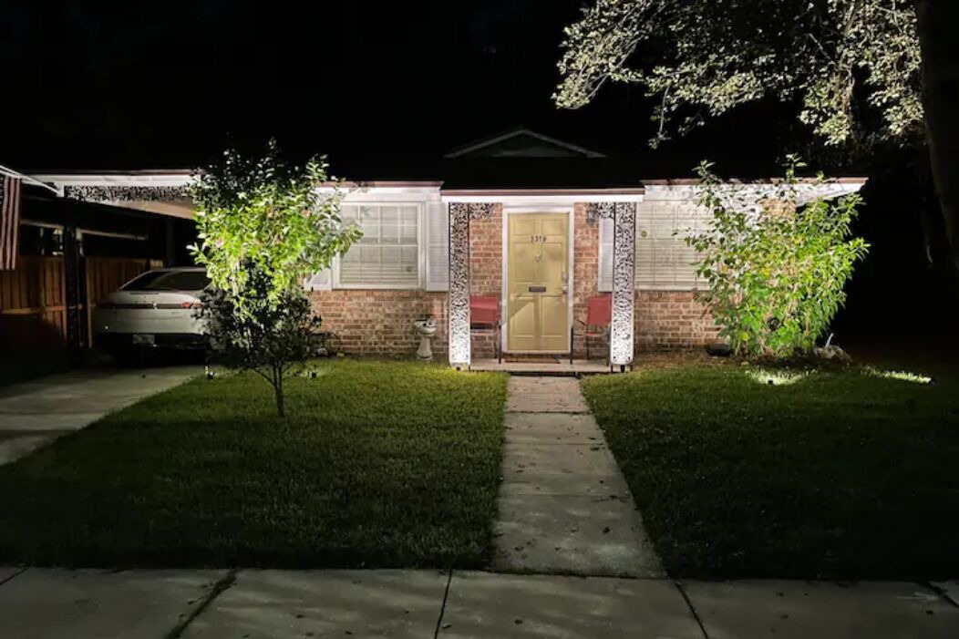 Photo of Outdoor in Avondale