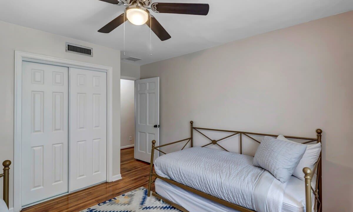 Photo of Bedroom in Avondale