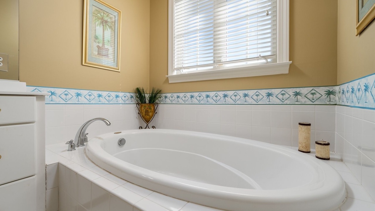 Photo of Bathroom in Sunset Island