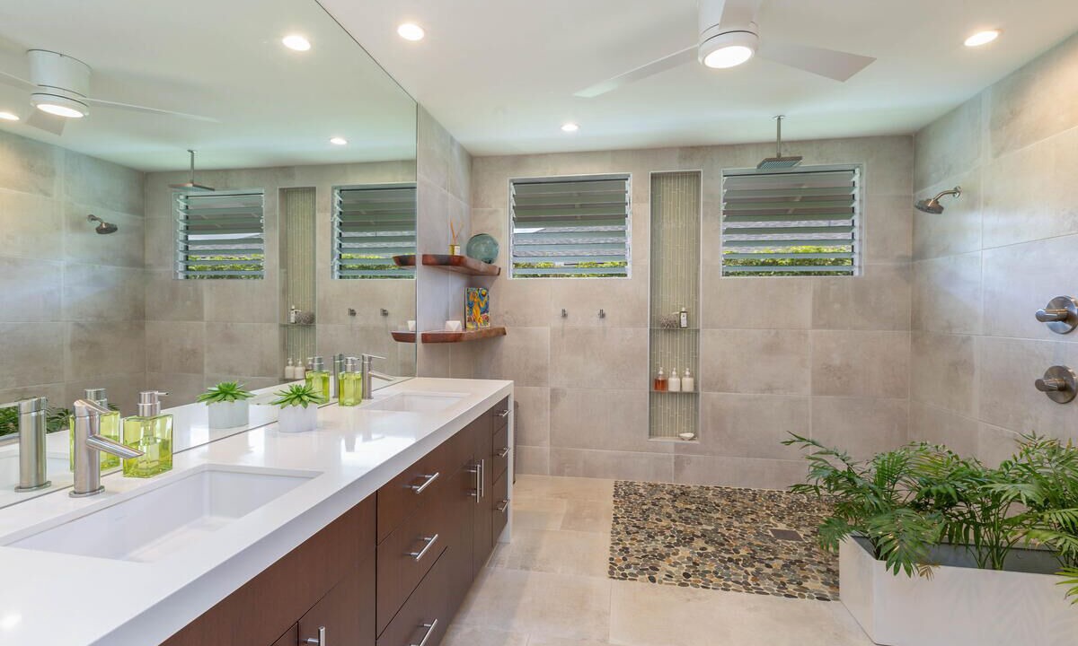 Photo of Bathroom in Princeville