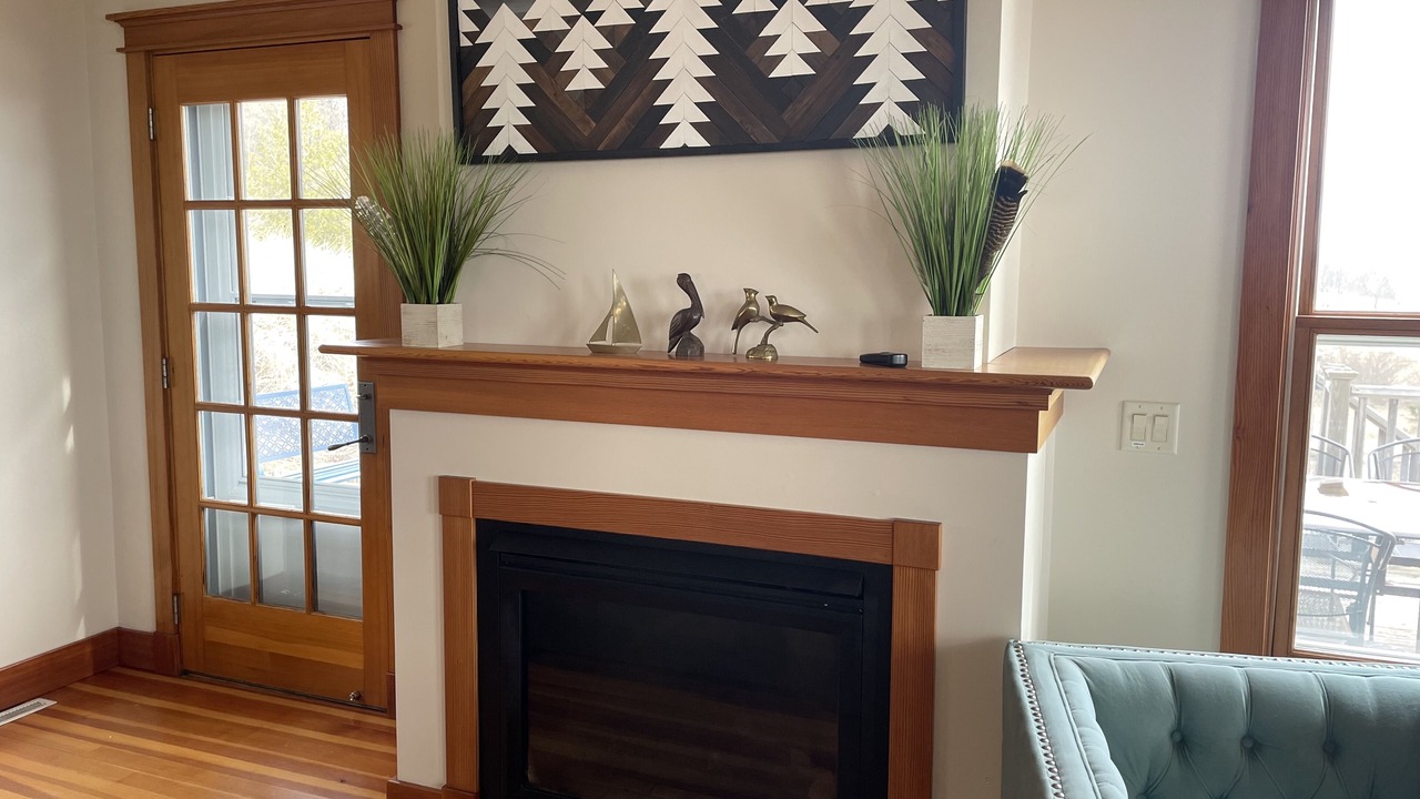 Photo of Livingroom in Montague