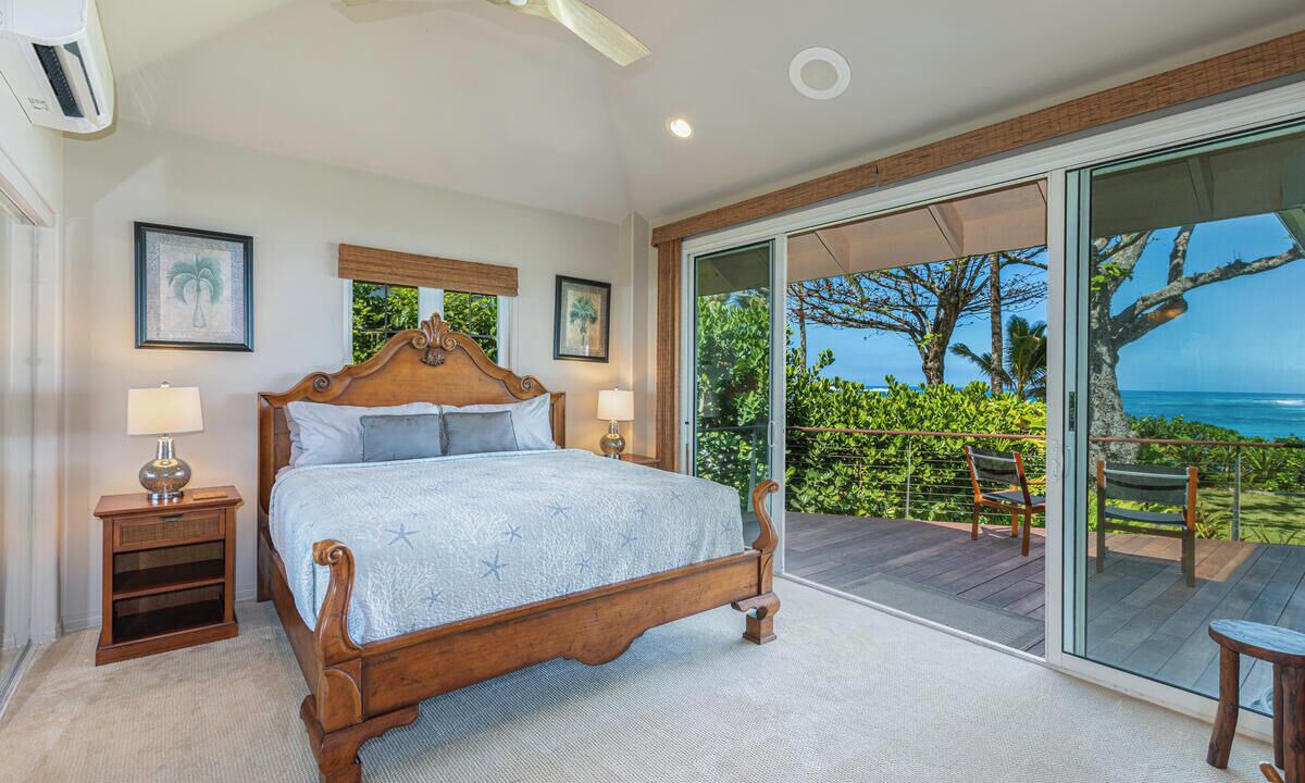Photo of Bedroom in Wainiha