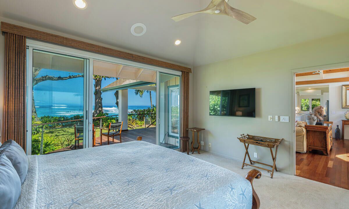 Photo of Bedroom in Wainiha