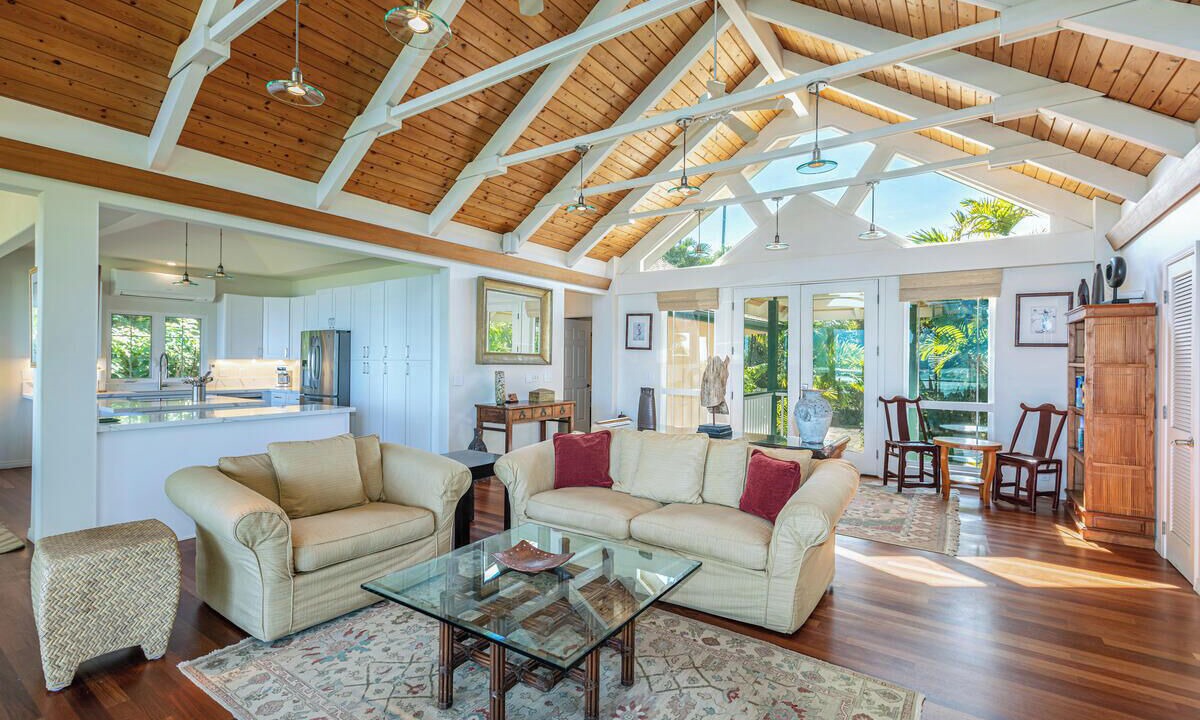 Photo of Livingroom in Wainiha