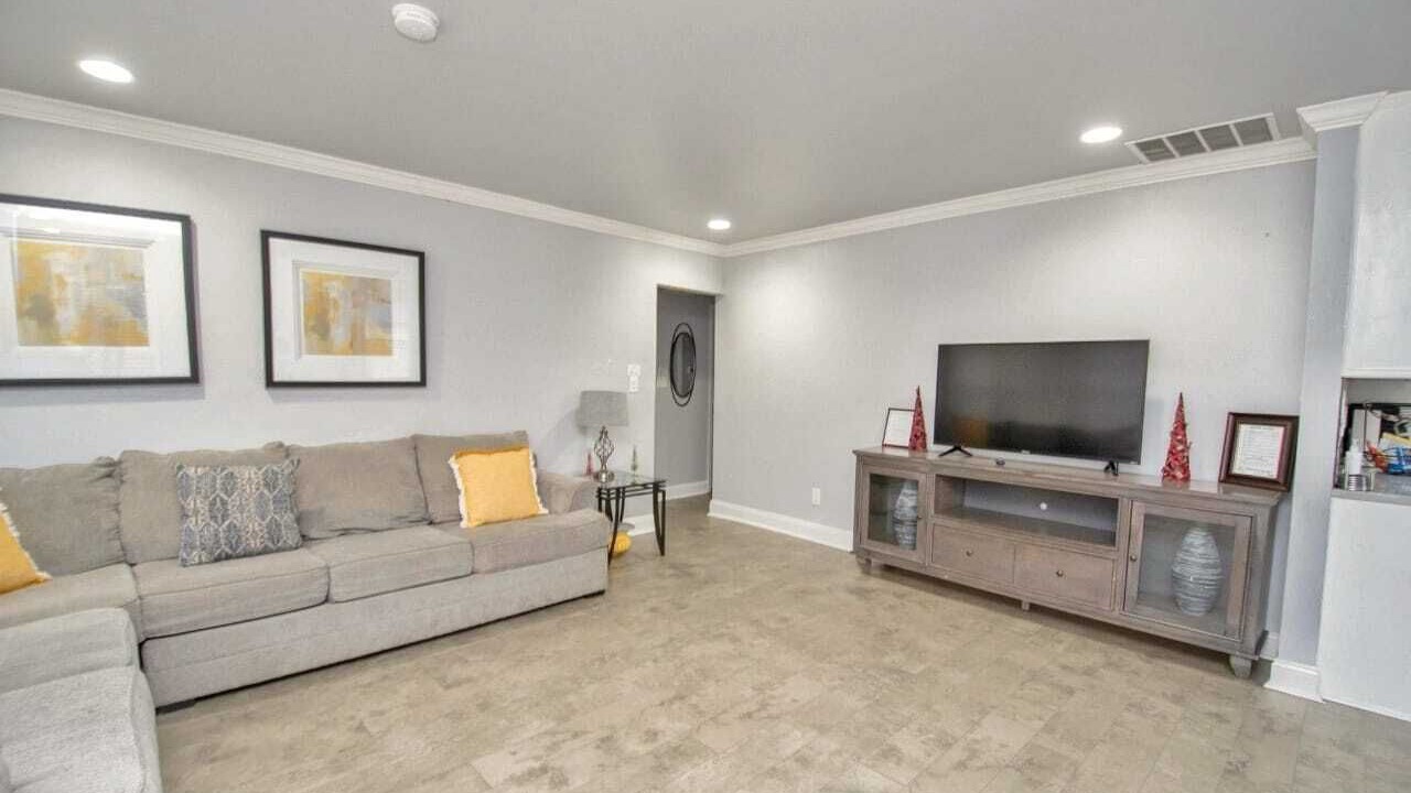 Photo of Livingroom in Collier Heights