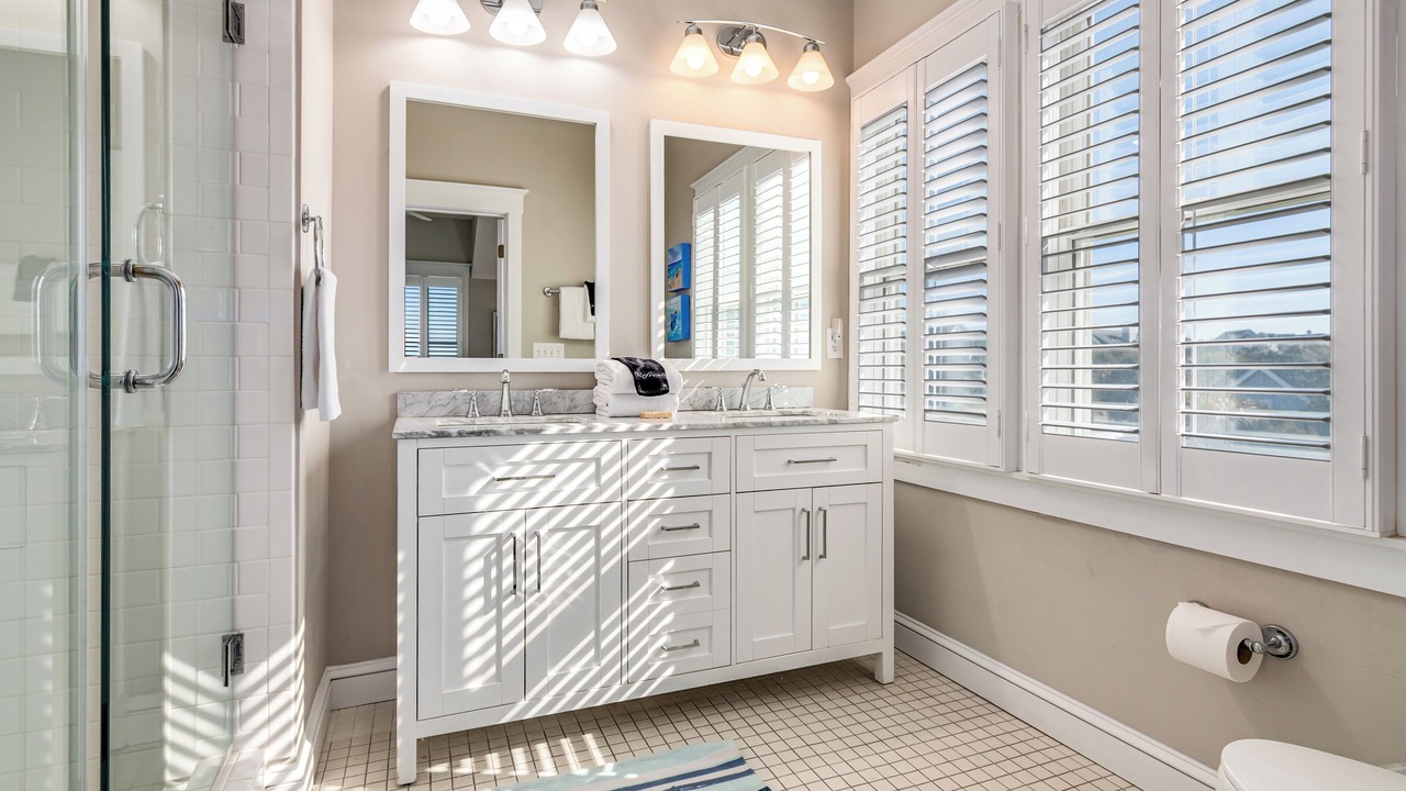 Photo of Bathroom in South Beach