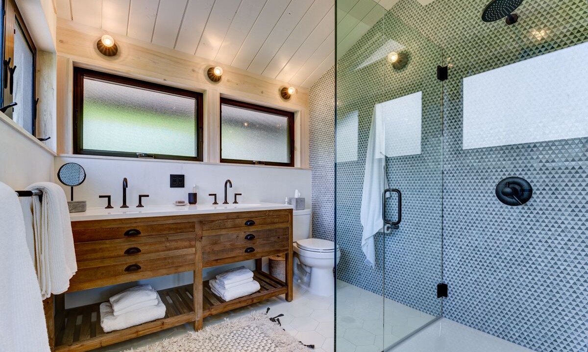 Photo of Bathroom in Wainiha