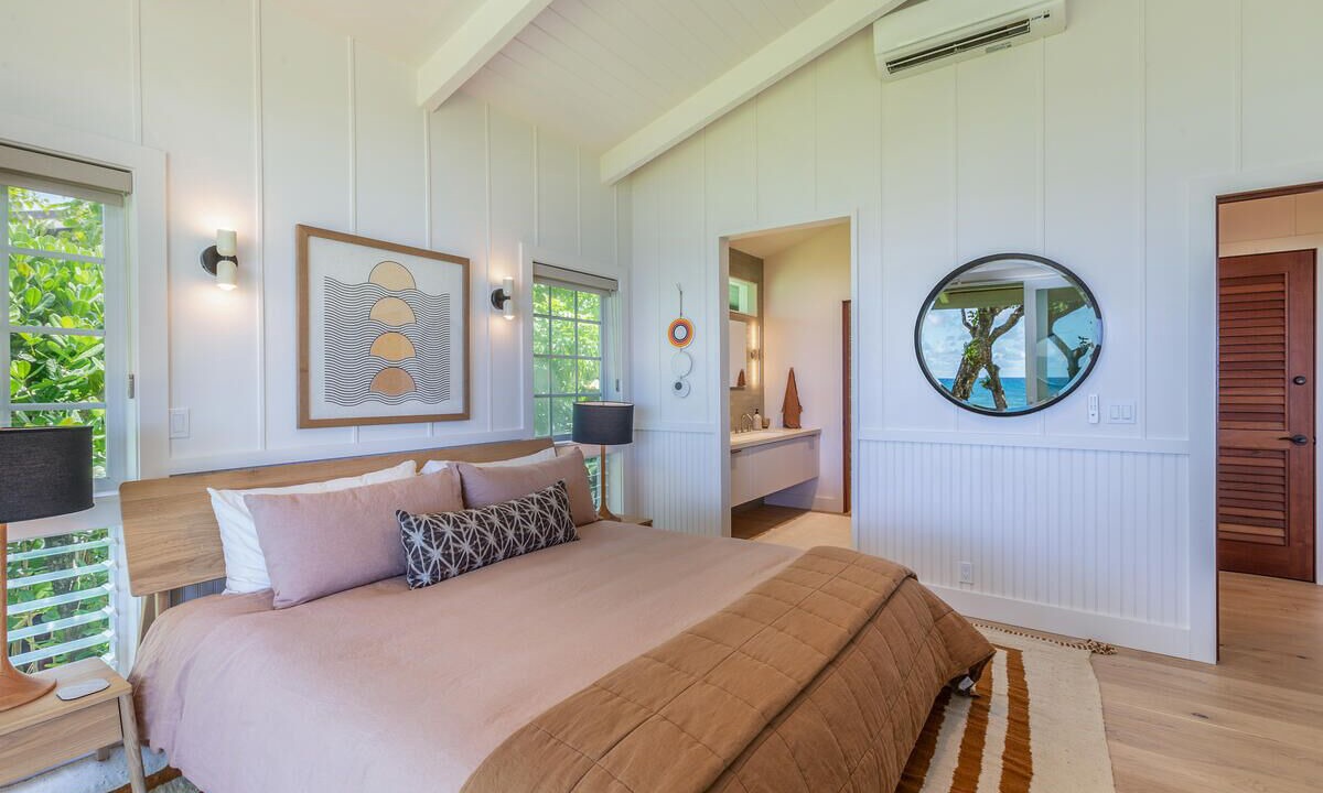 Photo of Bedroom in Wainiha