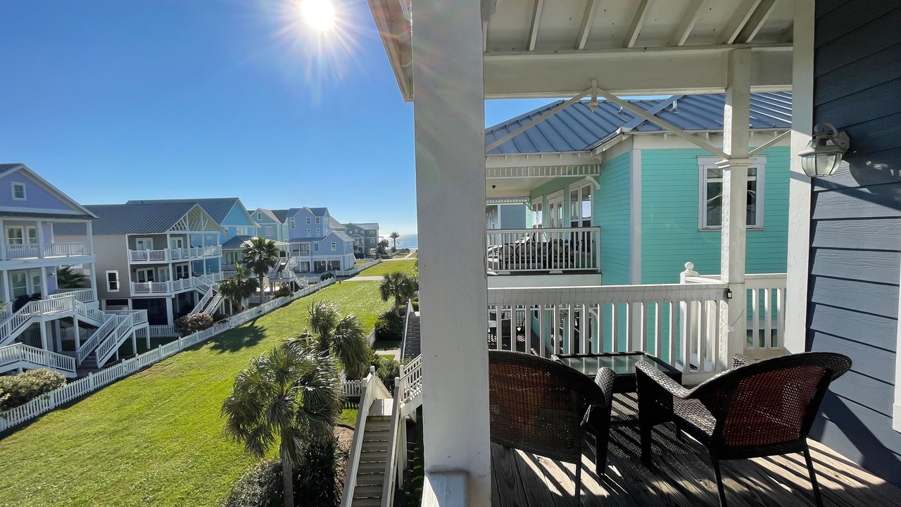 Photo of Patio Balcony in Beachside Village