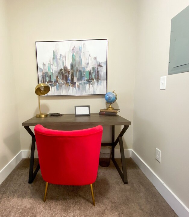Photo of Livingroom in South Tuxedo Park