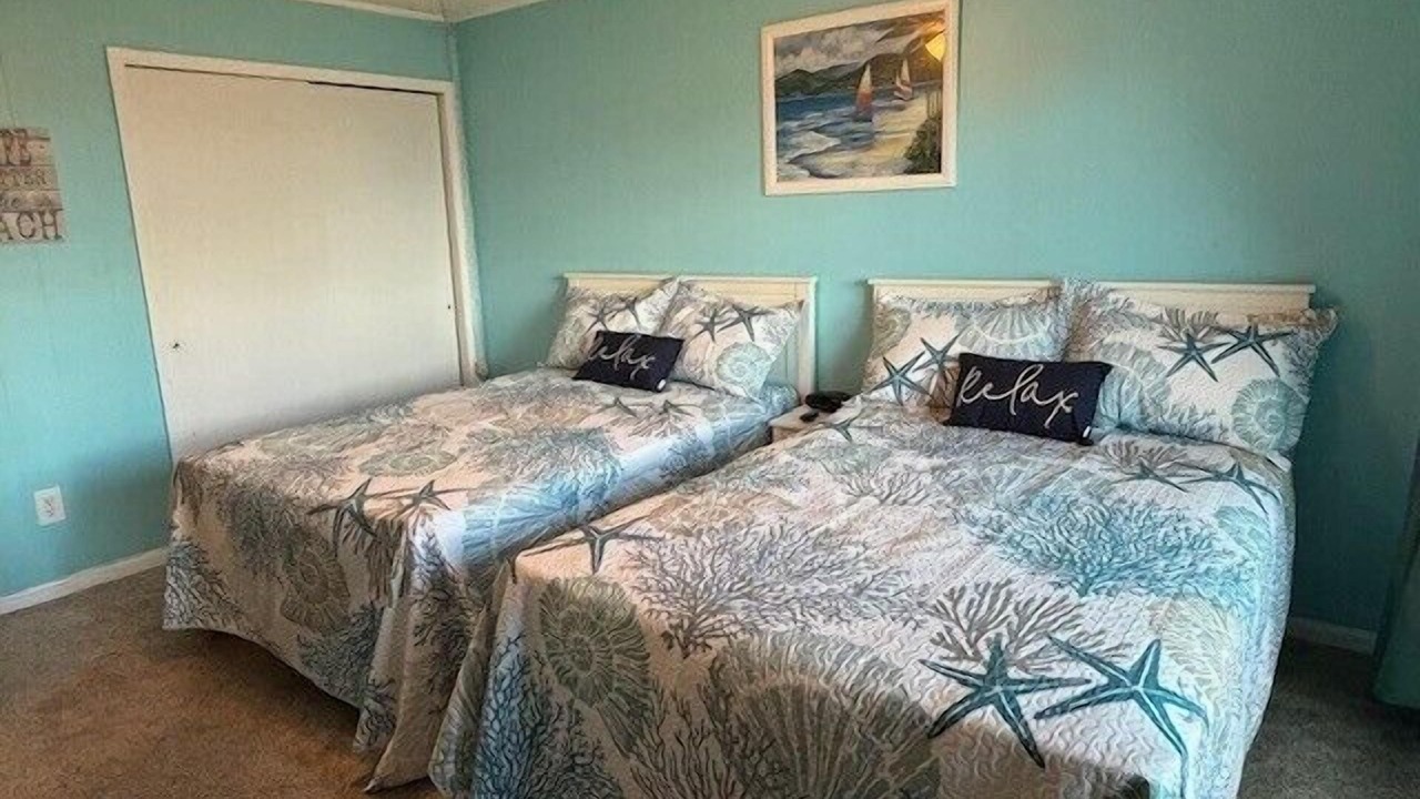 Photo of Bedroom in Caine Woods