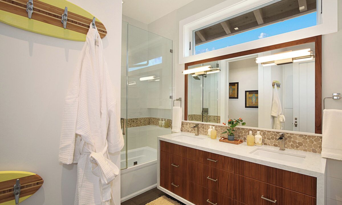 Photo of Bathroom in Poipu