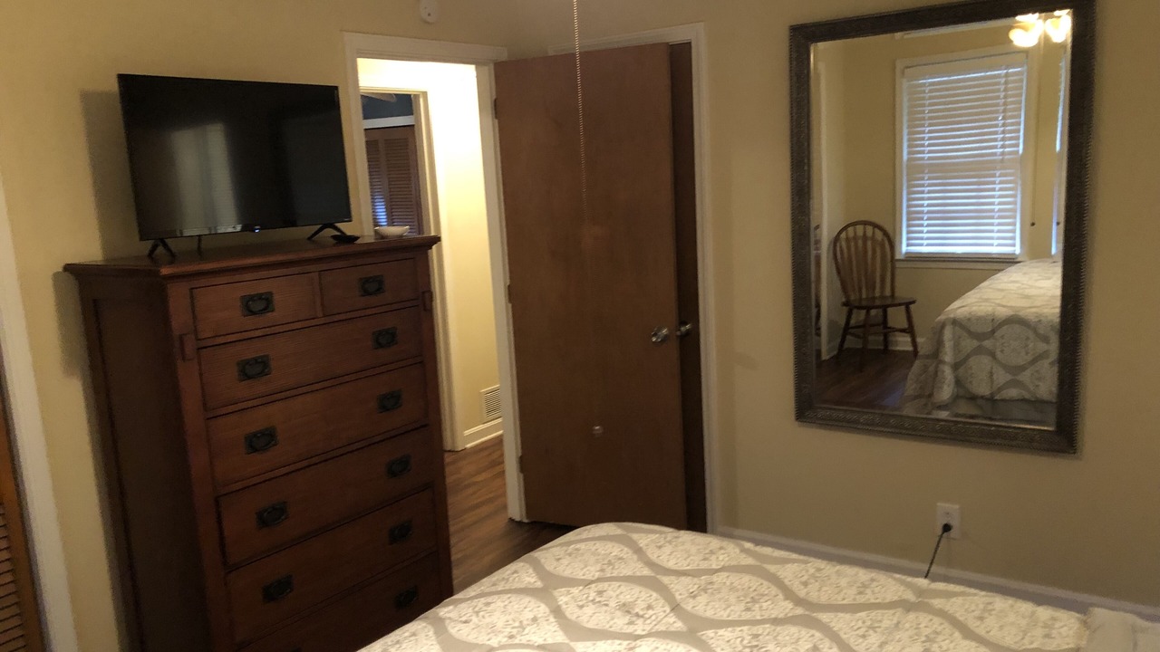 Photo of Bedroom in Lilburn