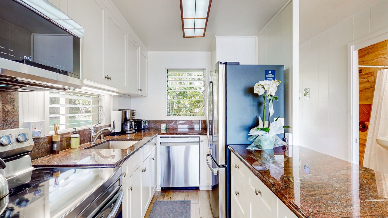 Photo of Kitchen in Wailua House Lots